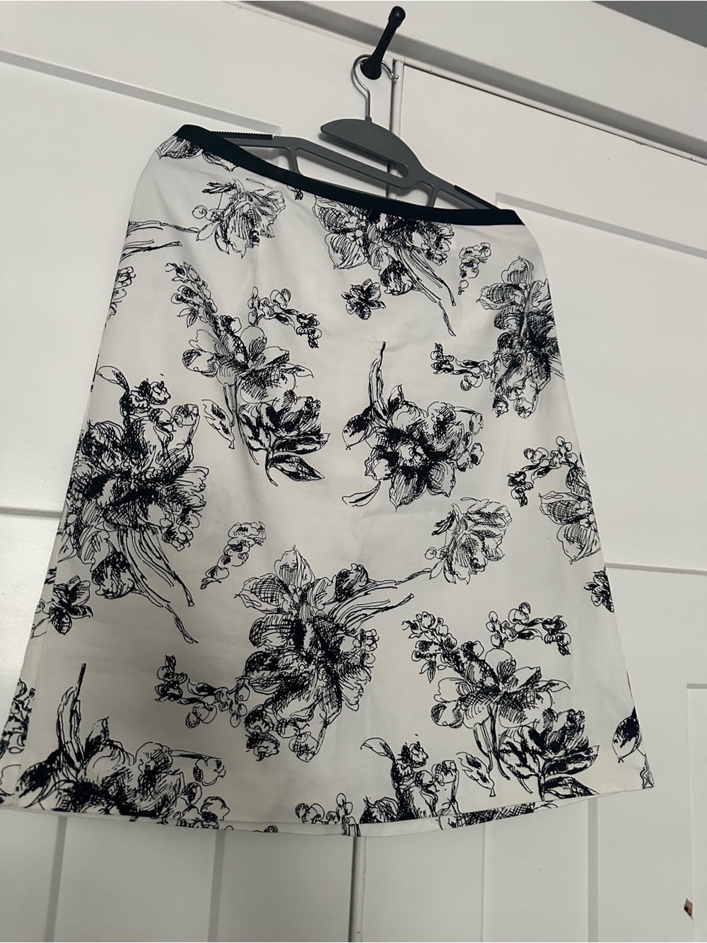 Eddie Bauer Black and White Floral A-Line Skirt